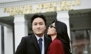 Rayhan Maditra Suami Isyana Sarasvati Resmi Jadi Dokter Spesialis Kedokteran Jiwa
