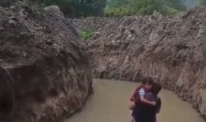 Rumah Petani di Samosir Dikelilingi Parit, Video Viral