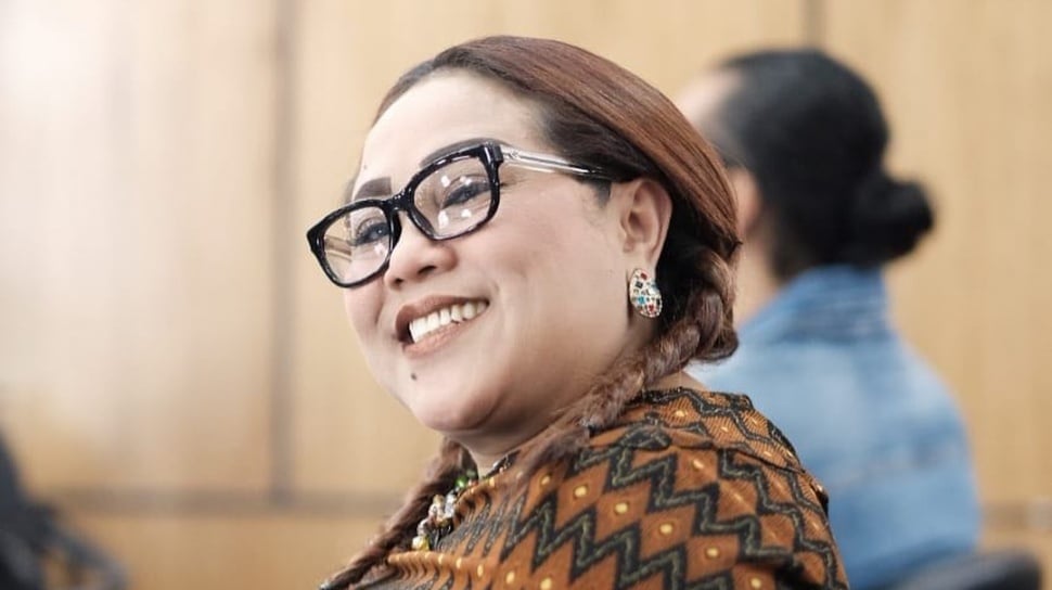 Terdesak Kondisi, Komedian Nunung Terpaksa Jual Aset untuk Bertahan Hidup