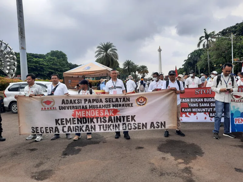 Tukin Dosen ASN Belum Cair, ADAKSI Sampaikan Tuntutan ke Istana
