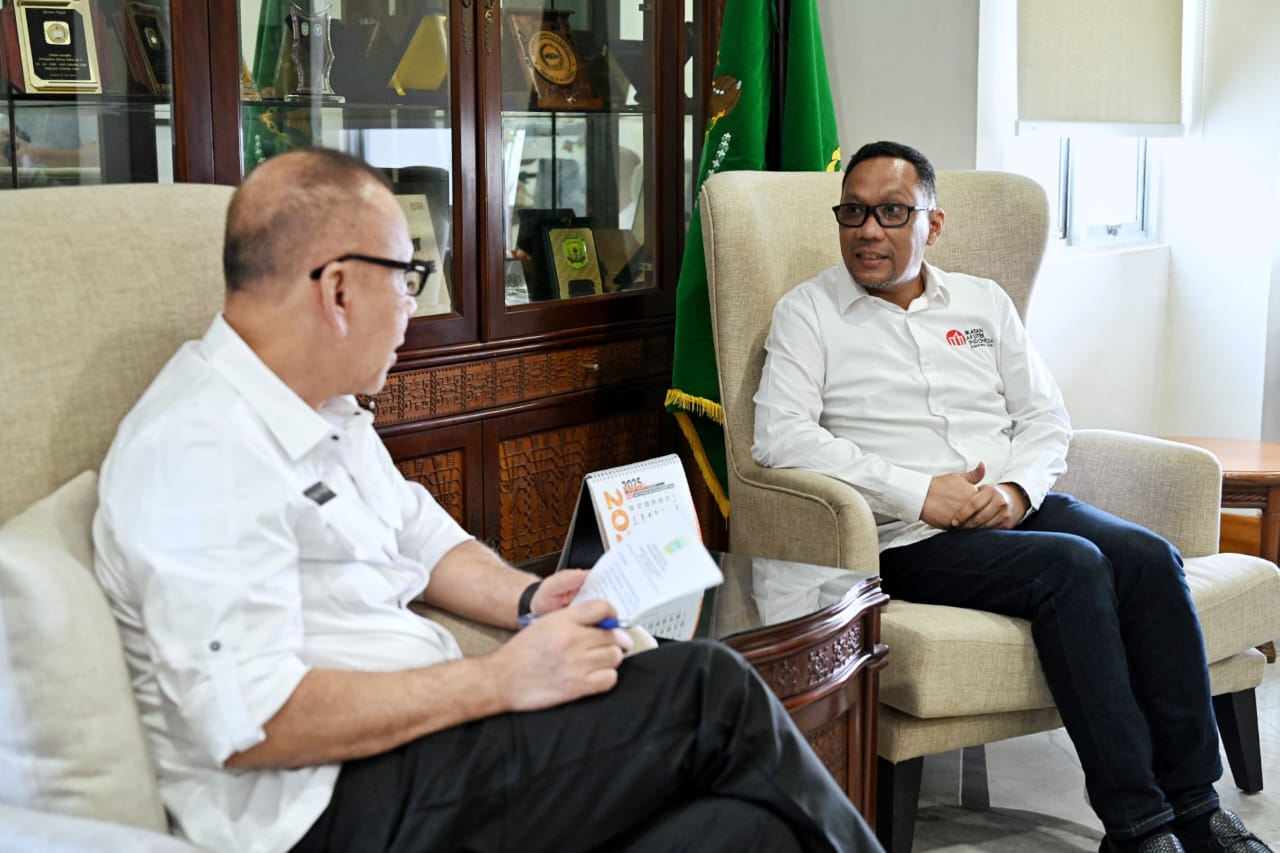 Pj. Sekdaprov Sumut, Effendy Pohan menerima audiensi Ikatan Arsitek Indonesia Sumut.(Istimewa)