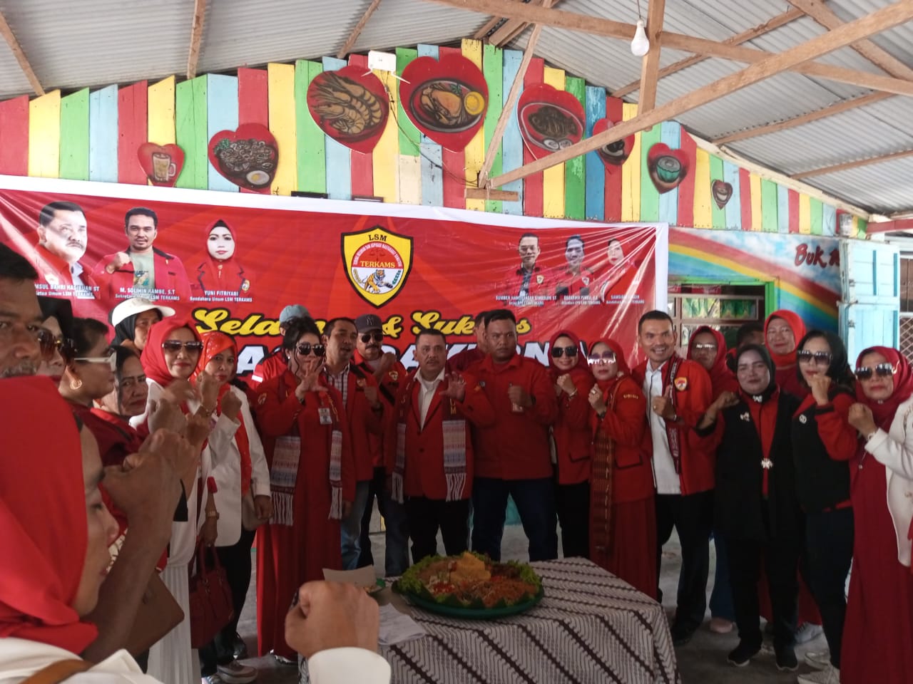 Ketua Umum LSM Terkams Samsul Bahri ST dan pengurus DPP disambut dalam kegiatan Munas dan Milad ke5.(Istimewa).