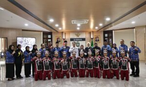 Penjabat (Pj) Gubernur Sumatera Utara (Sumut) Agus Fatoni menerima audiensi Persatuan Wanita Olahraga Seluruh Indonesia (Perwosi) Sumut di Kantor Gubernur.(Istimewa)