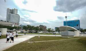 Kawasan Lapangan Merdeka Medan pasc revitalisasi Pemko Medan. BP/erwan