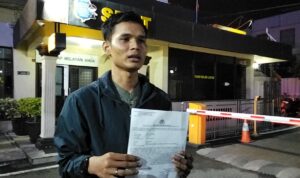 pelapor ketika di Mapolrestabes Medan.(Istimewa)