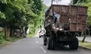 Truk Sampah Tak Layak Pakai, Netizen: "Kemana Dana Pemeliharaan?"