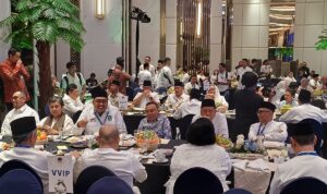 Ketua Harian Gerindra sekaligus Wakil Ketua DPR RI Sufmi Dasco Ahmad hadir buka puasa bersama di Gedung Nasdem Tower, Jakarta