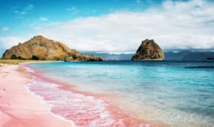 10 Pantai Terindah di Indonesia yang Wajib Dikunjungi