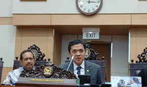 Ketua Komisi III DPR RI Habiburokhman saat konferensi pers usai rapat dengar pendapat umum (RDPU) Komisi III DPR RI