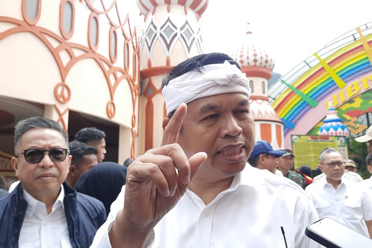 Gubernur Jawa Barat Dedi Mulyadi