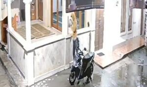 seorang pemuda nekat curi beras zakat fitrah di salah satu masjid daerah Beji, Patuk, Gunungkidul