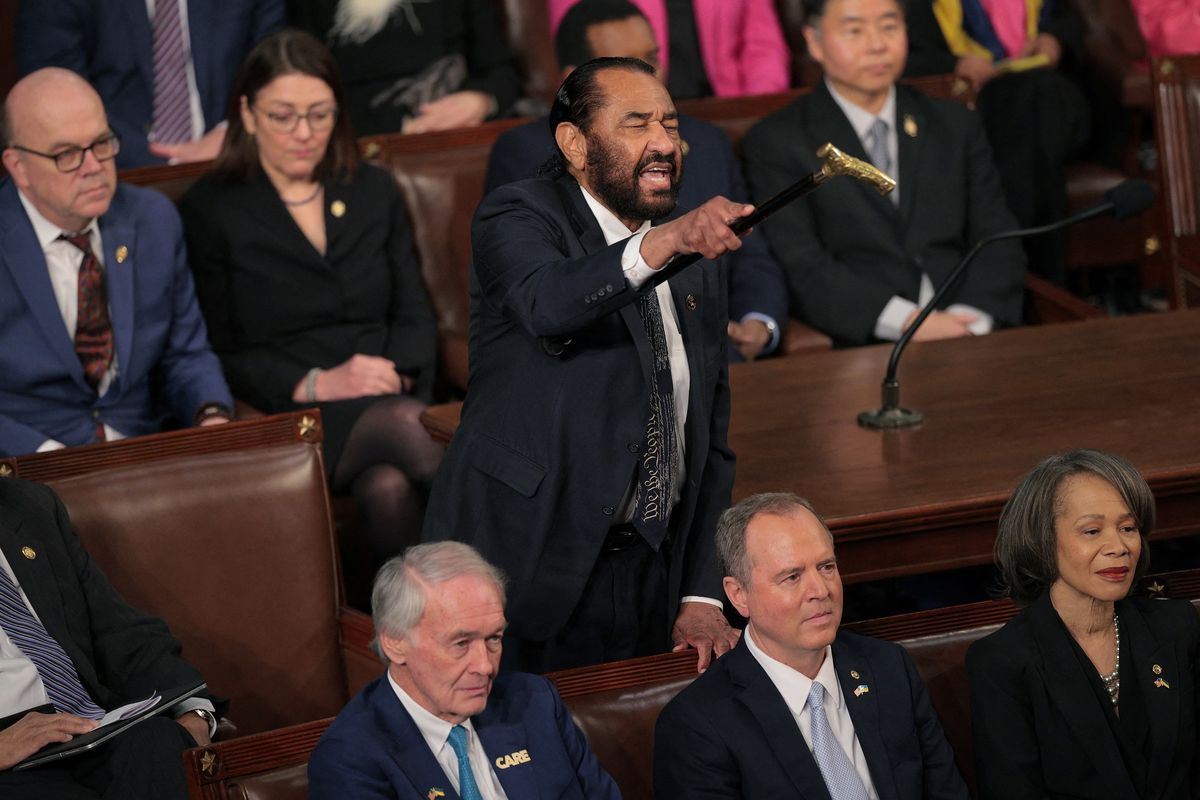 Pejabat DPR Amerika Serikat dari Partai Demokrat, Al Green, diusir setelah menunjuk-nunjuk Presiden AS Donald Trump