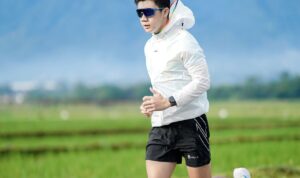 Running Coach sekaligus Personal Trainer Budiyanto Januar saat sedang latihan lari.