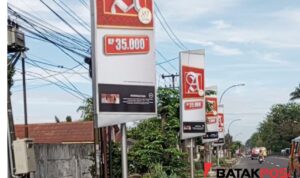 Iklan rokok yang diduga tidak memiliki izin dari Kecamatan Tanjung Morawa.(harianbersama.com).