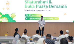 Gubsu memberiku kata sambutannya.(Istimewa)