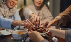 Jadwal Buka Puasa Kota Medan Hari Ini Jumat, 7 Maret 2025