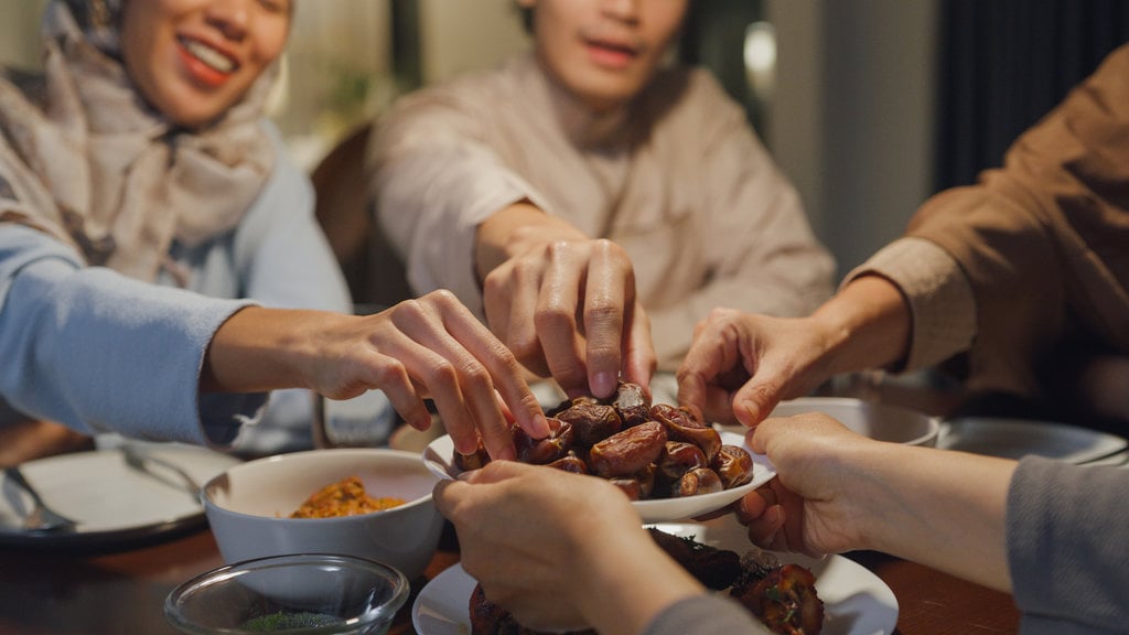 Jadwal Buka Puasa Kota Medan Hari Ini Jumat, 7 Maret 2025