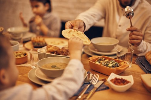Jadwal Buka Puasa Ramadhan 1446 H Kota Medan, 5 Maret 2025
