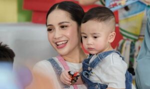 Rayyanza Puasa Setengah Hari, Momen Gemasnya Bikin Nagita Slavina Bangga!