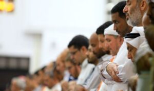 Tata Cara dan Niat Mandi Sunnah Idul Fitri 2025, Lengkap dengan Waktu Pelaksanaannya