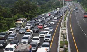 Tol Jakarta-Cikampek Macet, Puncak Arus Mudik Lebaran 2025 Terjadi Hari Ini