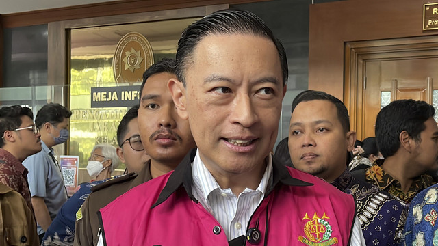 Tom Lembong Bantah Rugikan Petani dalam Kebijakan Impor Gula