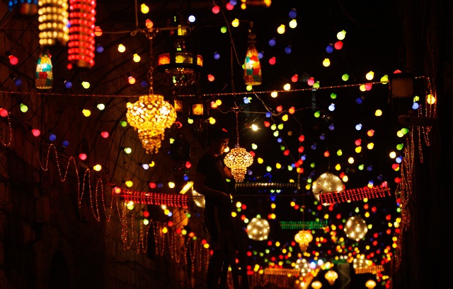 Tradisi Ramadan Unik di Berbagai Negara, Dari Lentera Fanous Hingga Bazar Ramadan