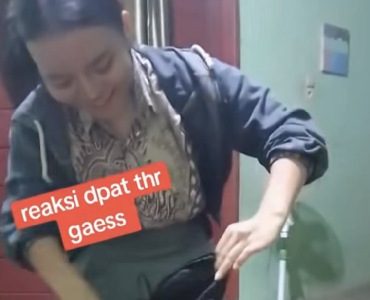 Viral Reaksi Anak SMA saat Dapat THR dari Karyawan di Tempat Kerja PKL,
