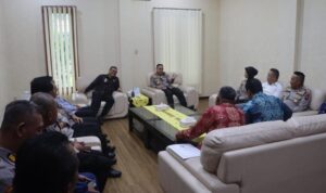 Kapolresta Deli Serdang silaturahim dengan Bupati Deli Serdang.(Istimewa)