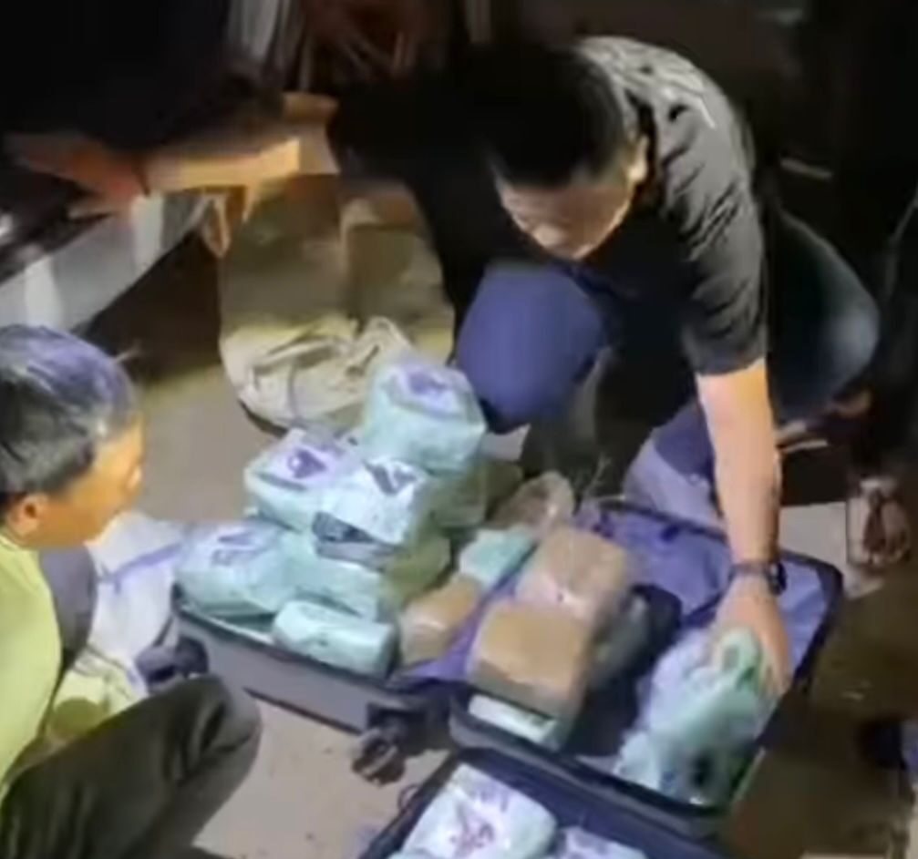 kepolisian menangkap pelaku dan barang buktinya.(Istimewa)