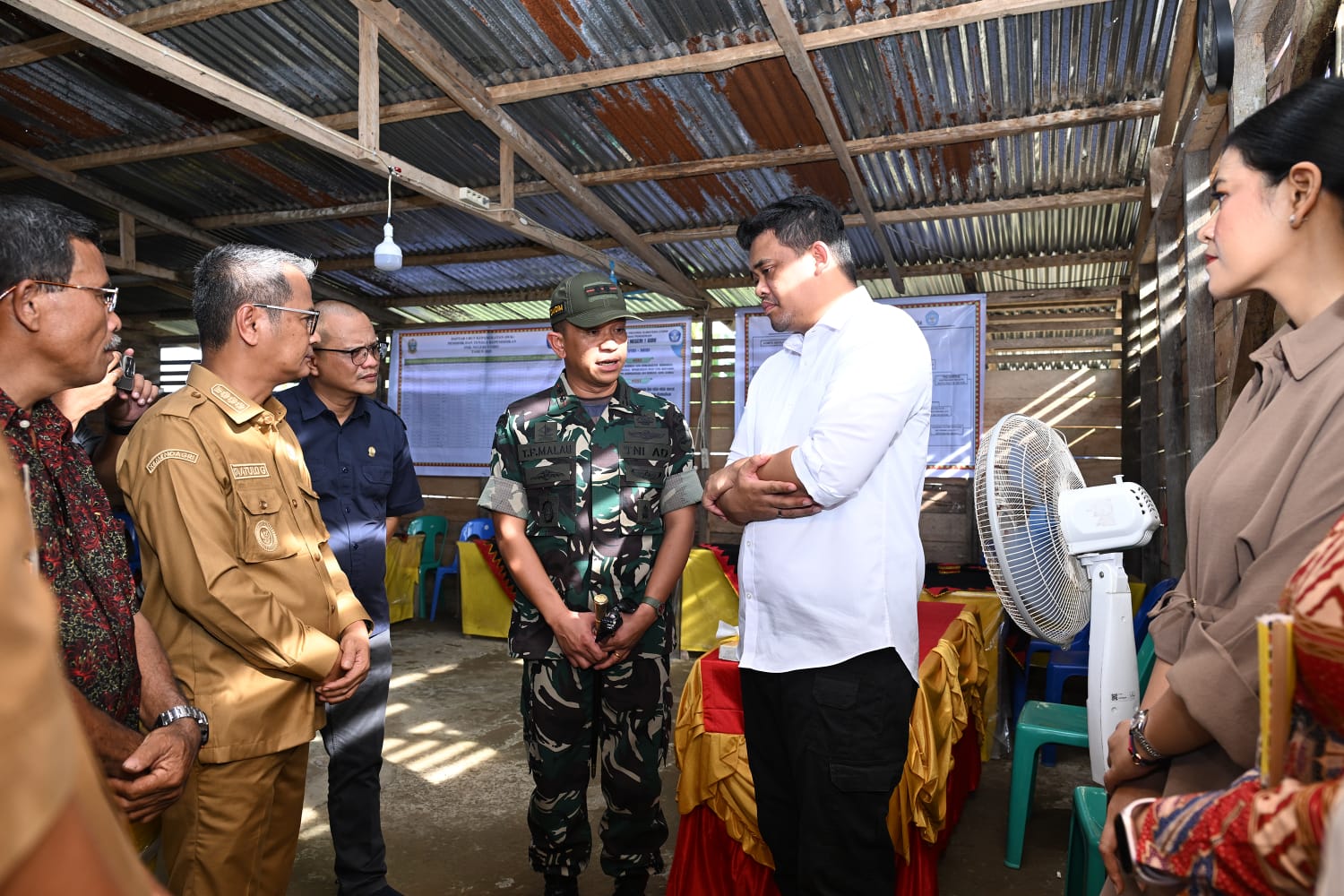 Gubsu Bobby Nasution mengecek SMKN 1 Gido.(Istimewa)