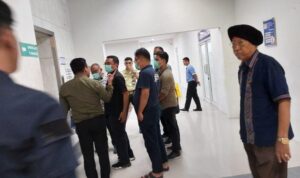 Komisi IV DPRD Medan saat berkunjung ke RS Mitra Sejati, Kecamatan Medan Johor. BP/ist