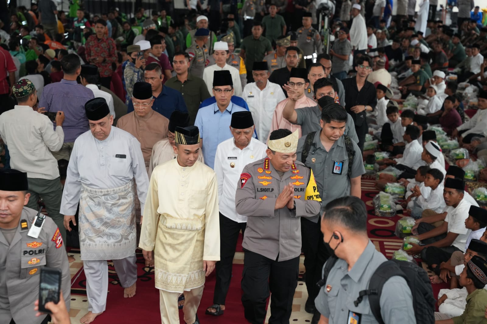 Wagubsu Surya menghadiri Safari Ramadan bersama Kapolri Jenderal Pol Listyo Sigit Prabowo di Medan.(Istimewa)