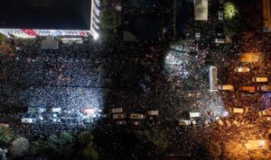 Demonstrasi Besar di Turki, Ratusan Ribu Warga Protes Penahanan Ekrem Imamoglu