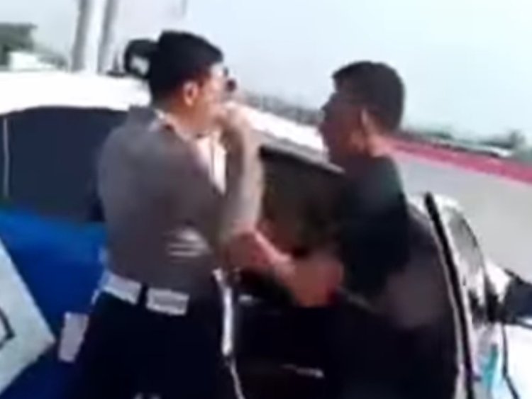Oknum Polisi Minta 500 Ribu ke Pengemudi Kendaraan (kompas.com)