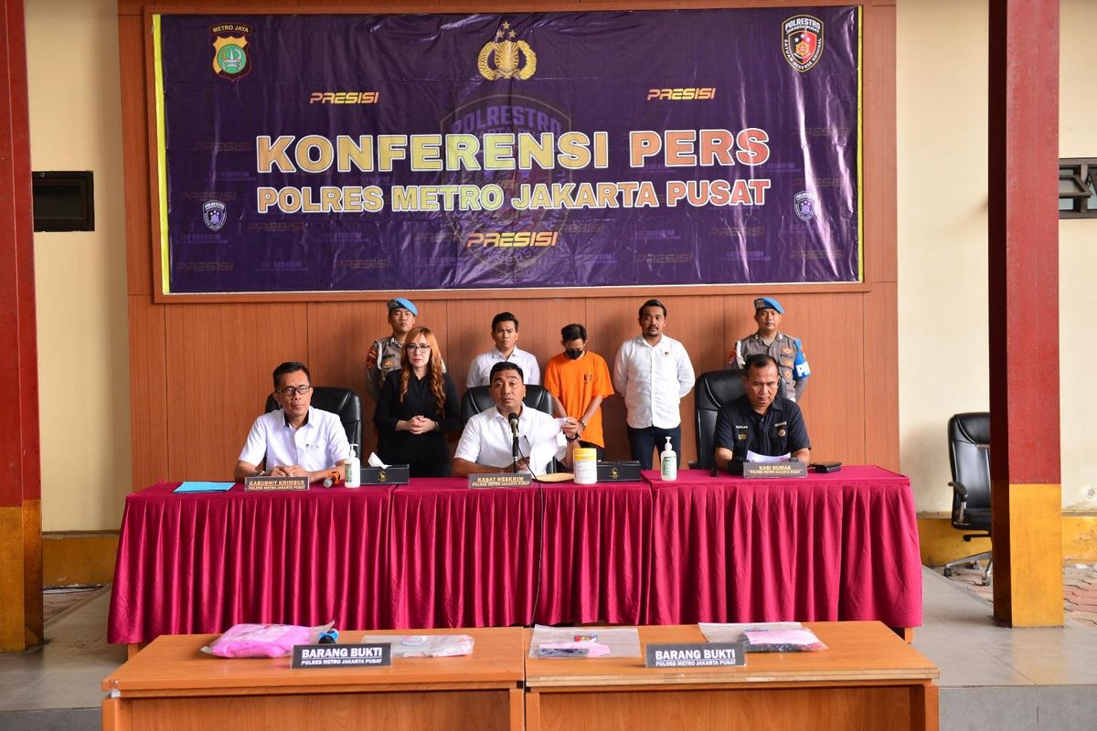 Konferensi pers kasus pelecehan Mahasiswi oleh Dokter PPdS UI (kompas.com)