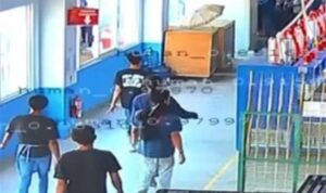 Karyawan PT Yihong yang di-PHK Minta Dipekerjakan Kembali - Copy