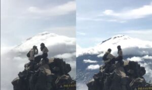 Momen Romantis Pasangan Berfoto di Puncak Gunung Sindoro Bikin Netizen Baper (lambeturah.co.id)