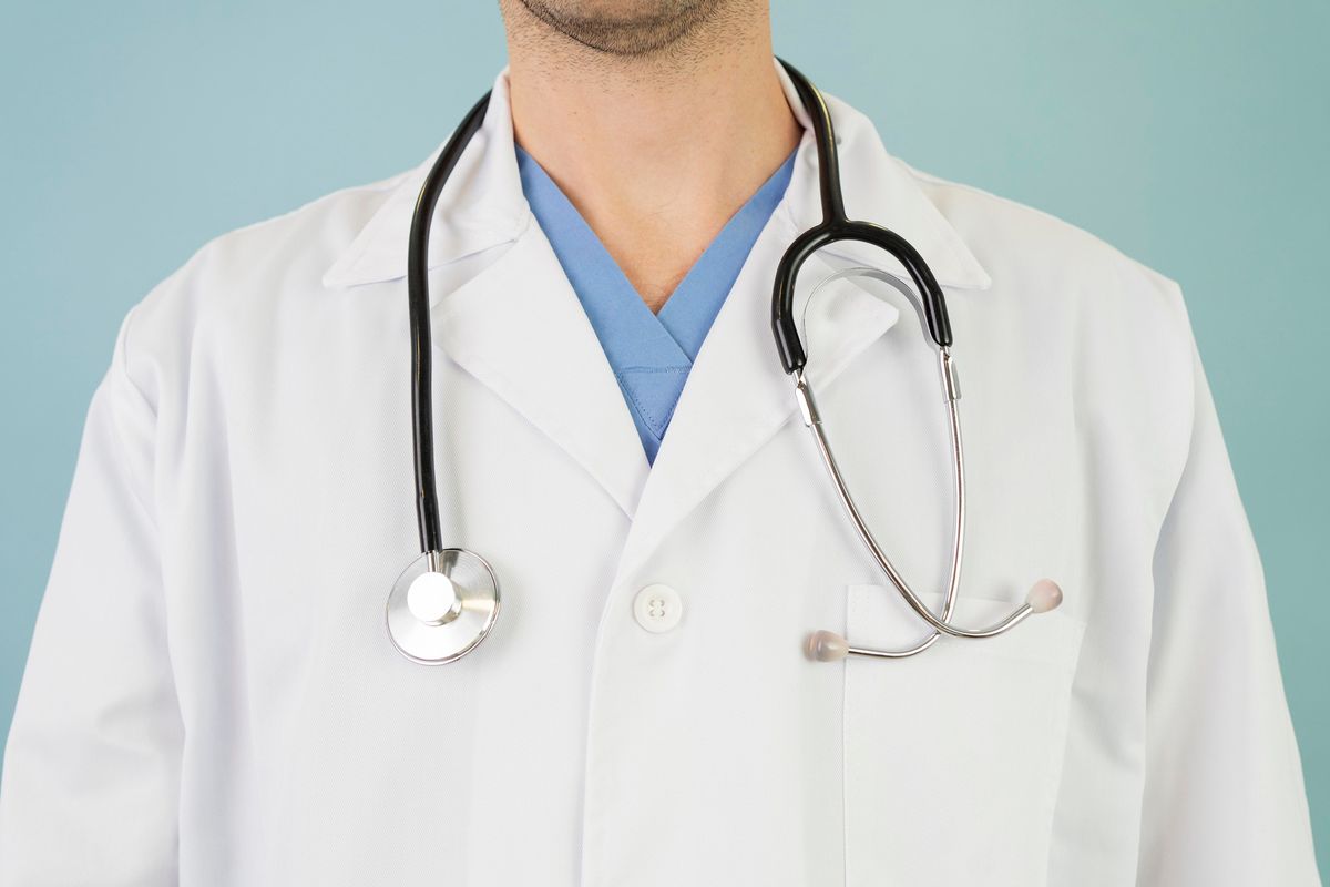 Ilustrasi dokter (Freepik)