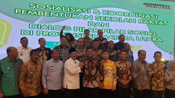Bupati Tapanuli Utara, Dr. Jonius Taripar Parsaoran Hutabarat, S.Si, M.Si (JTP Hutabarat) kliktodaynews.com)