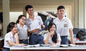 Ilustrasi siswa SMA, SMK (kompas.com)