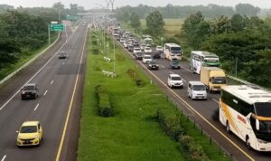 Antisipasi Kemacetan, Polri Terapkan One Way di Arus Balik Lebaran 2025