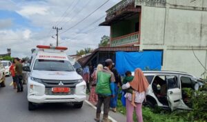 Kecelakaan Lalu Lintas di Simalungun, Toyota Rush Tabrak Rumah dan Bocah Hingga Tewas