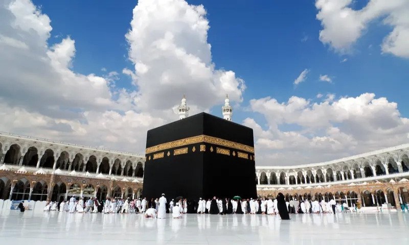 Keutamaan Haji dan Umrah bagi Umat Islam
