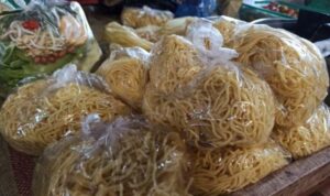 Mie Basah Berformalin Ditemukan Lagi di Pasar Pangururan, Samosir