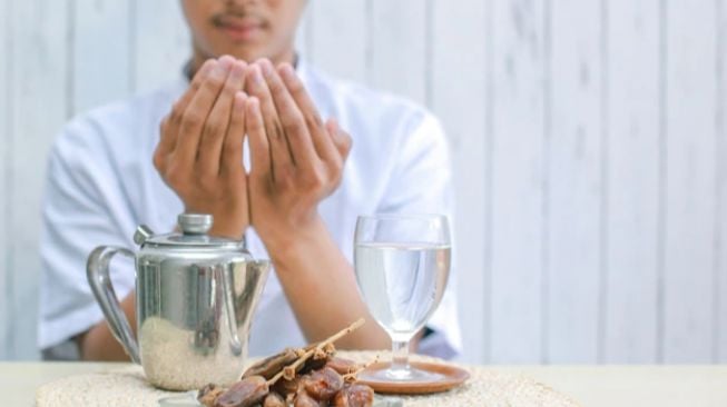 Niat Puasa Senin Kamis dan Keutamaannya