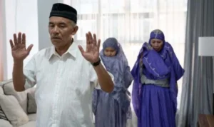 Tak Semua Bisa Jadi Imam, Ini Syarat Menjadi Imam Sholat Berjamaah dan Keutamaannya