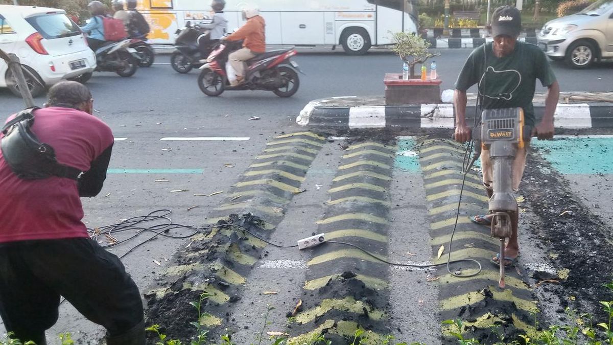 Viral Polisi Tidur Terlalu Tinggi di Klaten, Akhirnya Dihancurkan
