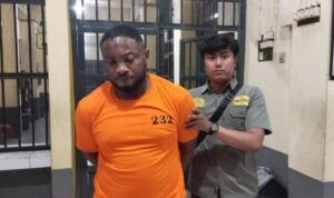 WNA Ghana Mengamuk di Supermarket, Polisi Amankan Setelah Aksi Brutal