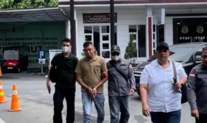 Tim Kejaksaan menangkap DPO.(Istimewa)